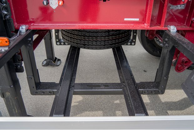 Корзина под второе запасное колесо