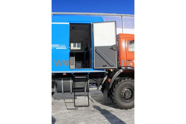 Выдвижная лестница