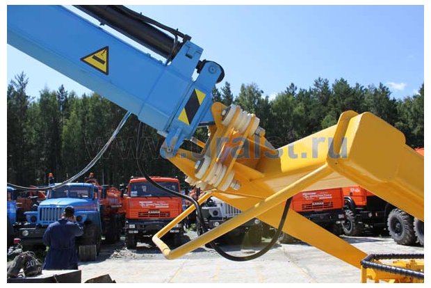 АРОК с КМУ. Люлька для подъема людей