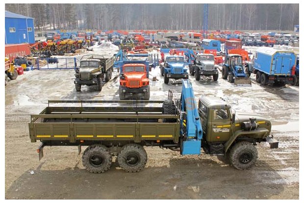 Бортовой Урал с КМУ ИМ-150