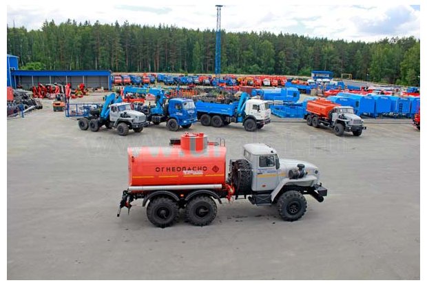 Автотопливозаправщик АТЗ-9