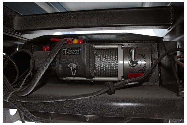 Электрическая лебедка автомобиля Урал