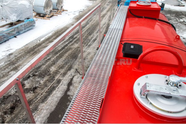 Площадка обслуживания цистерны