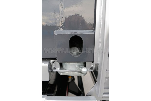 Фитинги для фиксации контейнер-цистерны