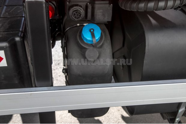 Бак с реагентом