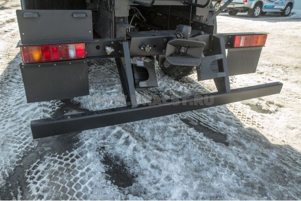 Задний противооткатный брус