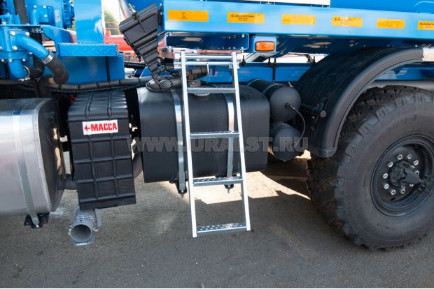 Выдвижная лестница