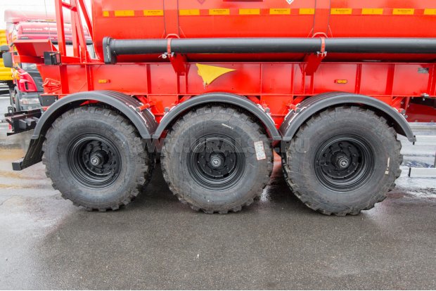 Оси полуприцепа