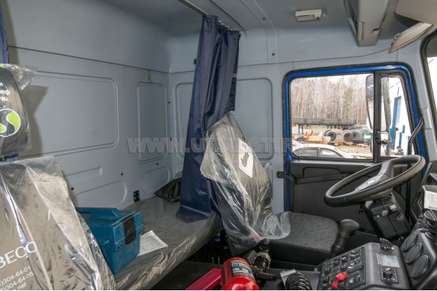 Спальное место в кабине водителя