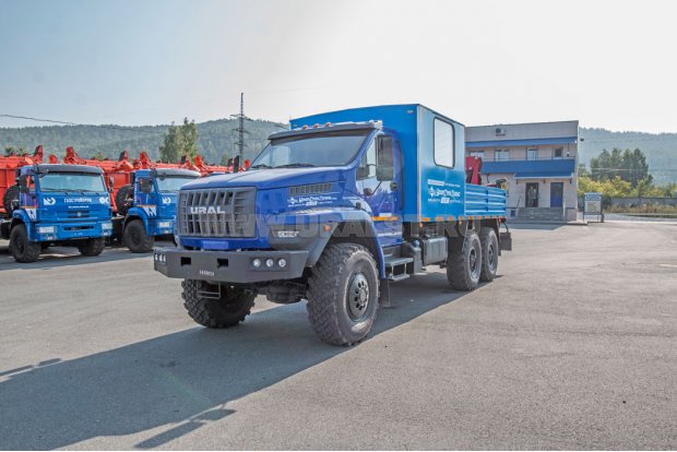 Грузопассажирский автомобиль (ГПА) 5453 с КМУ ИМ-100 Урал 4320-72Е5Г38 NEXT