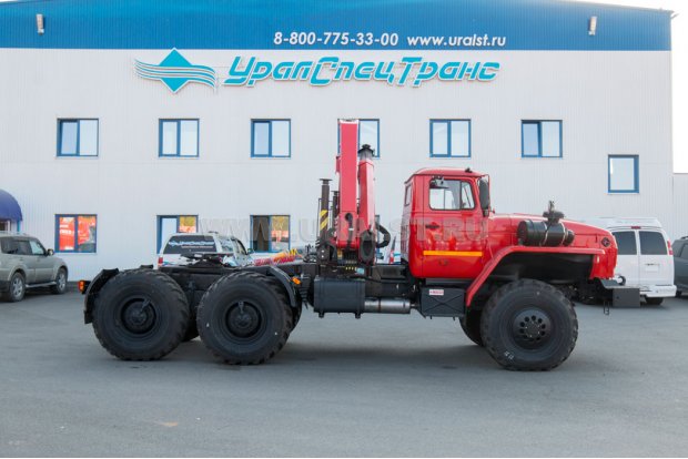 Седельный тягач с КМУ ИМ-150N УСТ 5453 Урал 5557-1151-60Е5