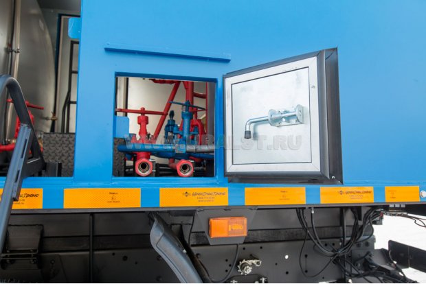 Люк обслуживания оборудование ППУА