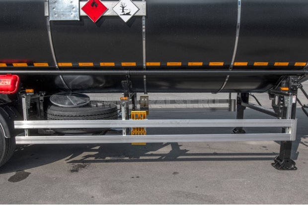 Боковая защита