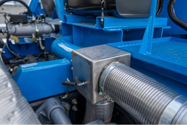 Управление обогревом цистерны отработавшими газами.