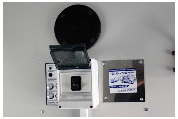 Автофургон с КМУ