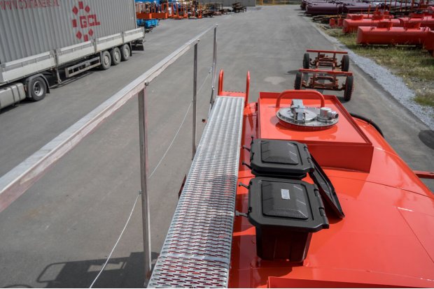 Площадка обслуживания цистерны