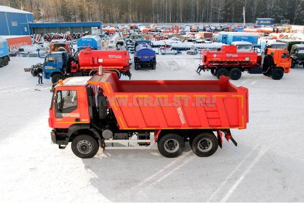 Самосвал IVECO-AMT 653901