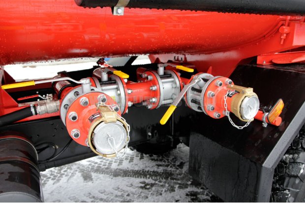 Трубопровод с быстроразъемными соединениями (БРС)