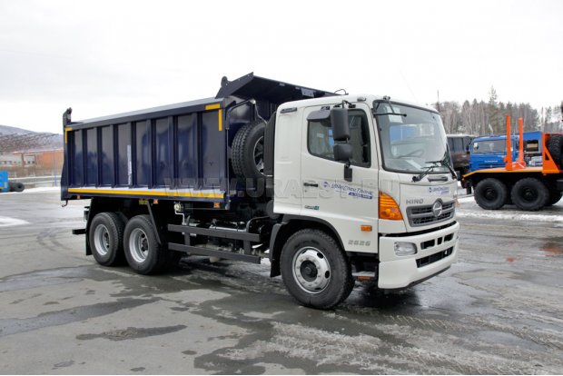 Автомобиль-самосвал HINO-500