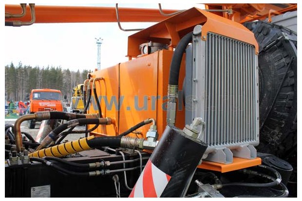 Машина БМ 811