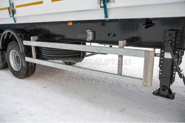 Боковая защита