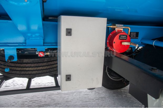 Система обогрева цистерны саморегулирующим греющим кабелем