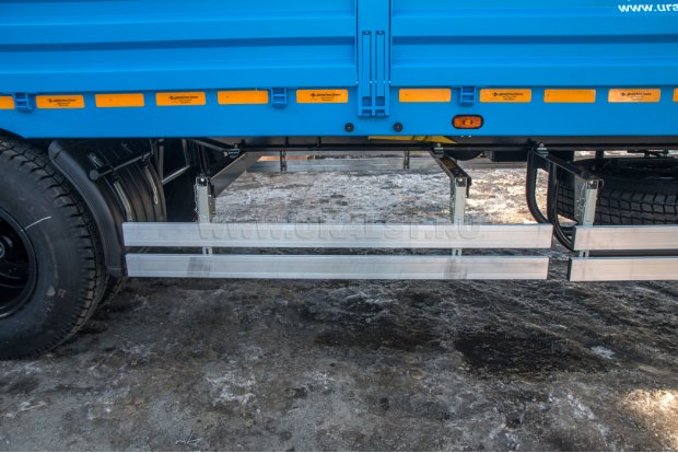 Боковая защита