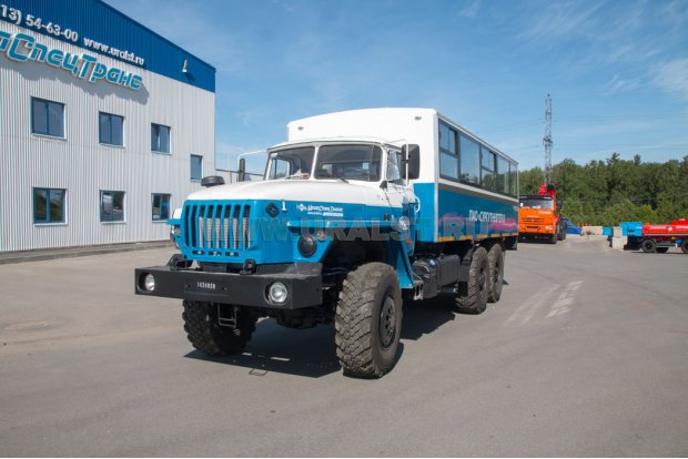 Автобус вахтовый Урал-3255-0022-61Е5 ГПА