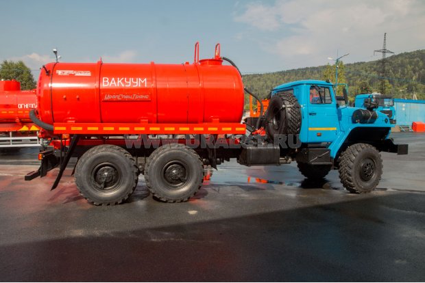 Автоцистерна вакуумная МВ-10 КО УСТ 5453 Урал 4320-72Е5, наружн. шп 