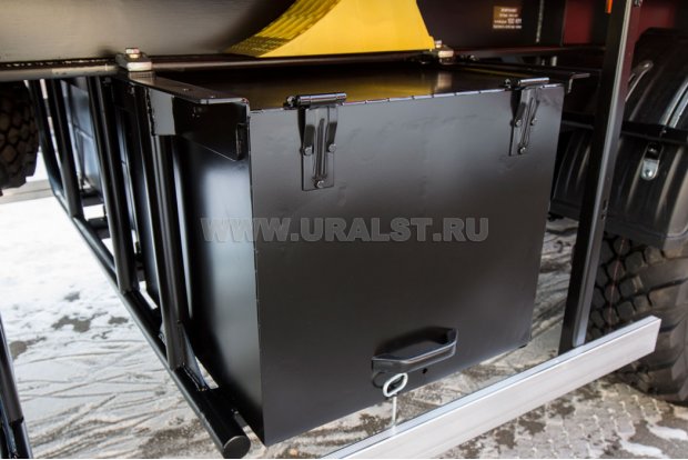 Корзина с топливным баком 500 л + ящик ЗИП