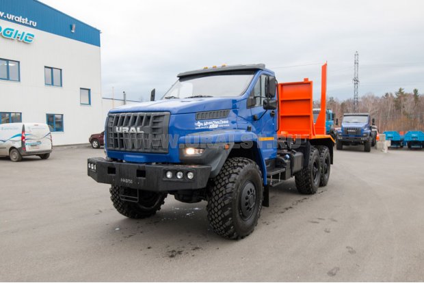 Лесовоз с местом под КМУ УСТ 5453 Урал NEXT 5557-6151-72