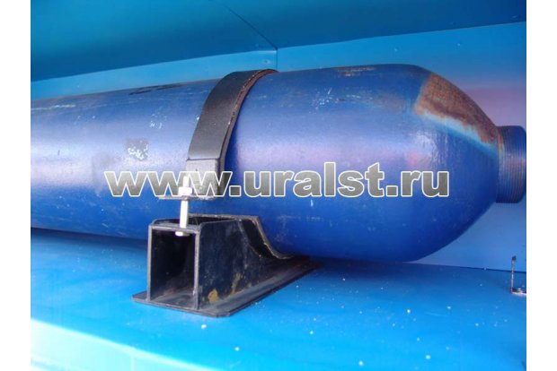 Крепление кислородного баллона