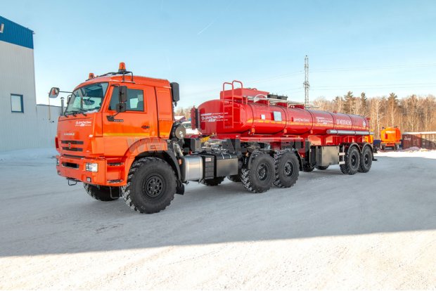 Полуприцеп-цистерна ППЦН 18П-21 ПТ УСТ 9465 рамная ССУ 1400