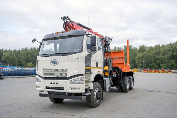 Лесовоз с КМУ ВМ10-74 (VM10L74) FAW CA3250 6х6 КБ 4800