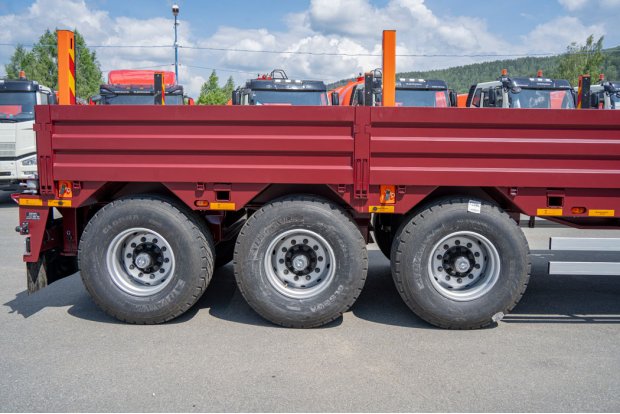 Оси полуприцепа