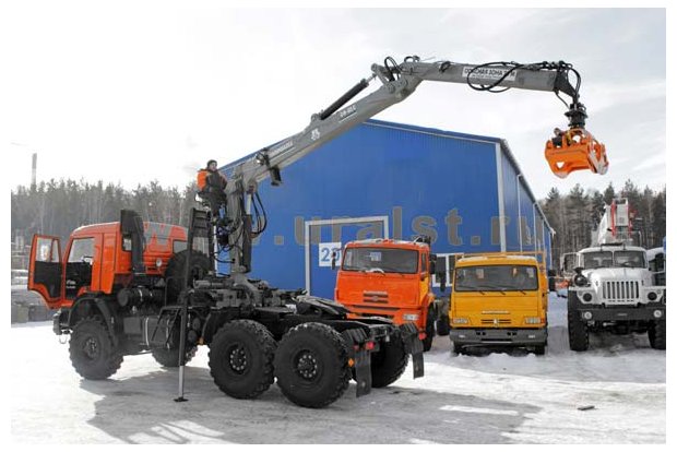 Седельный тягач Камаз с КМУ СФ-85С