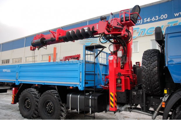 Бортовой Камаз 43118 с SamYang 2076