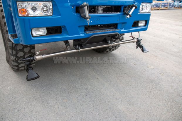 Передняя поливомоечная рейка (опция)