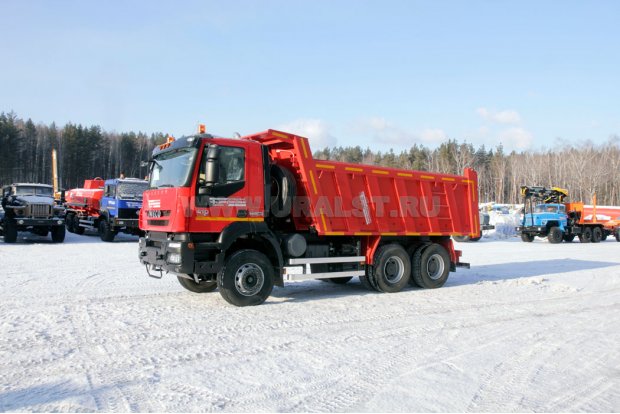 Самосвал 6x4 IVECO-AMT 653901