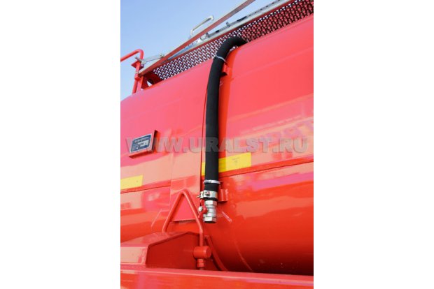 Шланг для слива разлитых нефтепродуктов