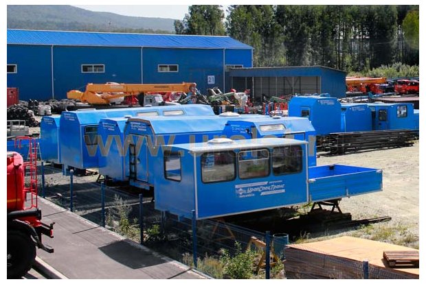 Кабина вахтового автобуса