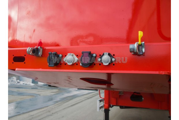 Разъемы для соединения электросистемы и пневмосистемы полуприцепа и тягача