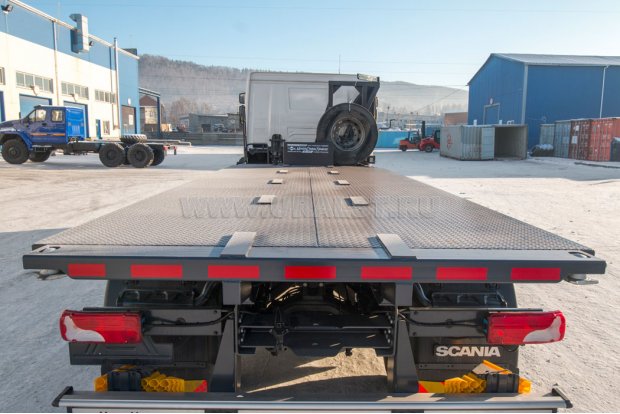 Площадка контейнеровозная УСТ