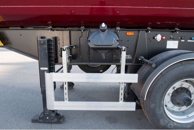 Боковая защита