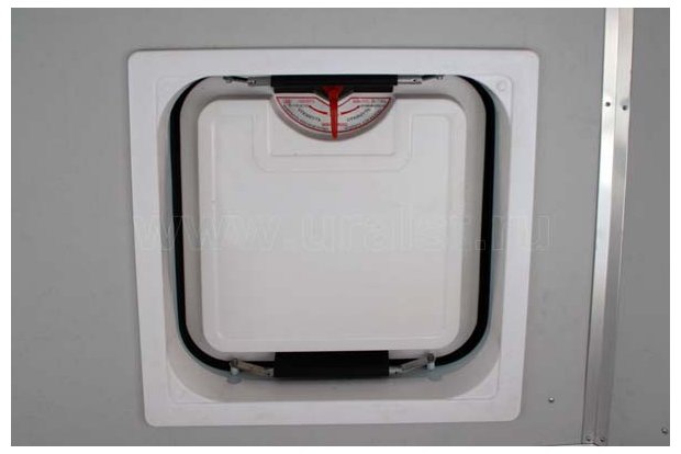 Аварийный люк передвижной мастерской Камаз