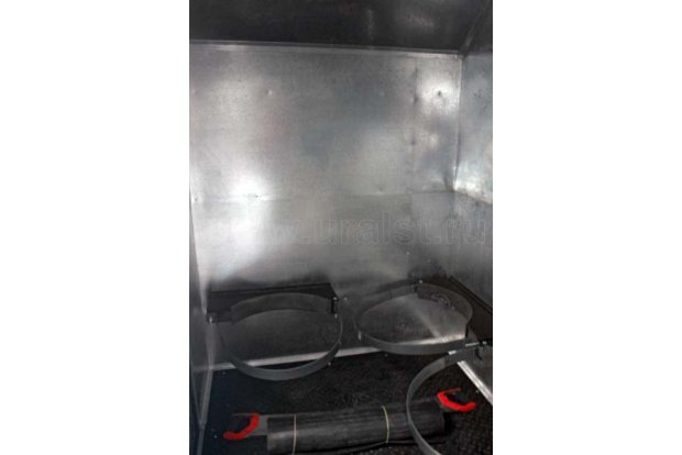 Отсек для установки и перевозки бочек