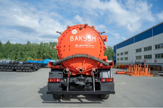 Вакуумная машина  МВ-10-ОД КО УСТ 5453 Урал 4320-1951-60