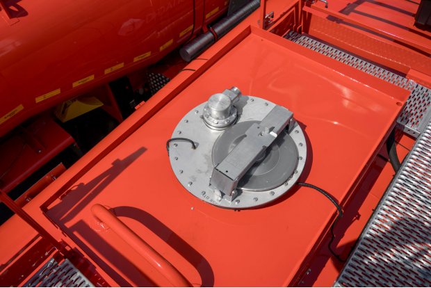 Заливная горловина