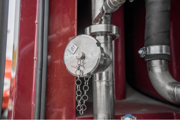 Трубопровод с резьбовым соединением