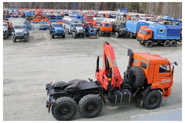 Седельный тягач Камаз с КМУ Palfinger